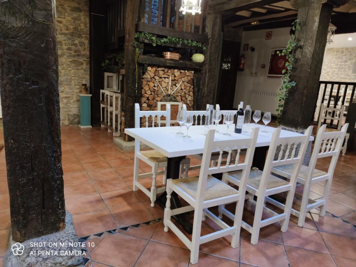 Hotel Dona Lola Izarra Exterior foto